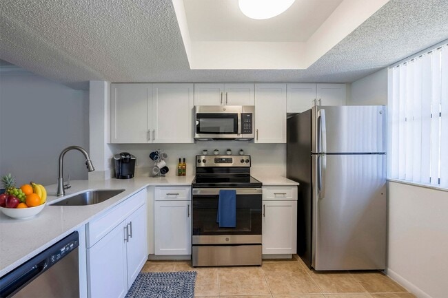 Building Photo - Waterview at Coconut Creek