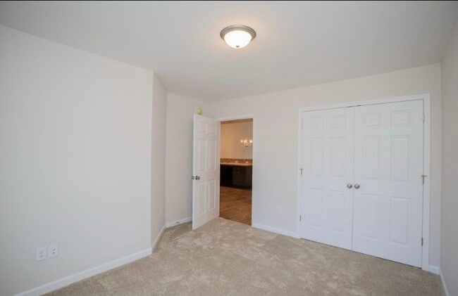 Building Photo - 17 Jackmia Way