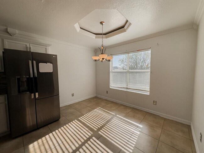 Building Photo - 3806 Fieldcrest Dr