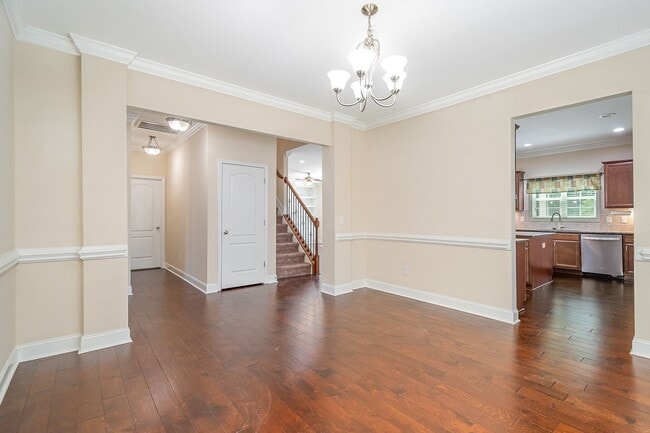 Building Photo - Gorgeous 5BR 3BA Home in Colfax