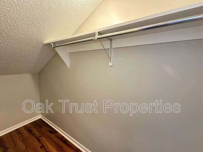 Building Photo - 4449 Great Oak Dr