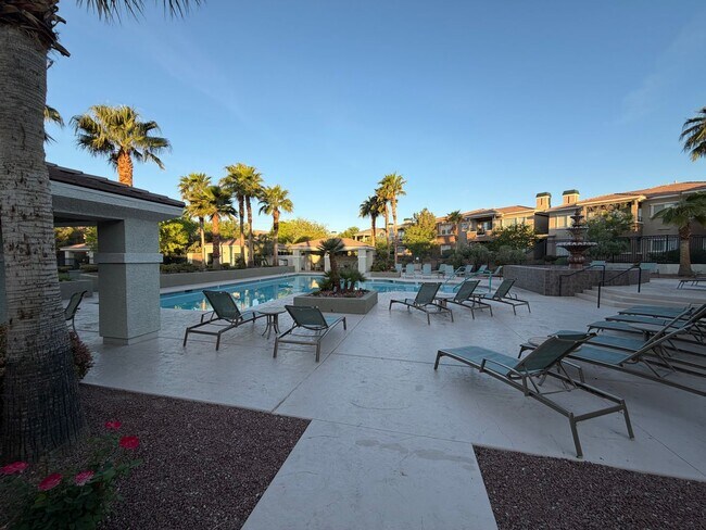 Building Photo - GREAT SUMMERLIN CONDO IN GATED COMMUNITY!!