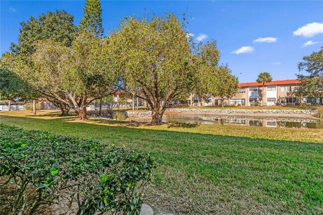 Building Photo - 1750 Belleair Forest Dr