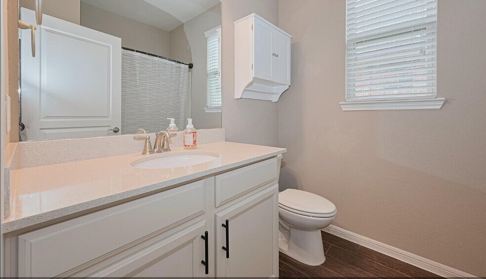 Building Photo - 5327 Silver Ledge Dr