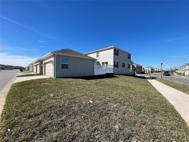 Building Photo - 13850 Title Wy