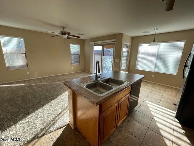 Building Photo - 806 S 111th Dr