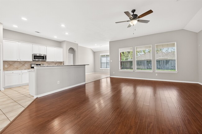 Building Photo - 15318 Bent Twig Way