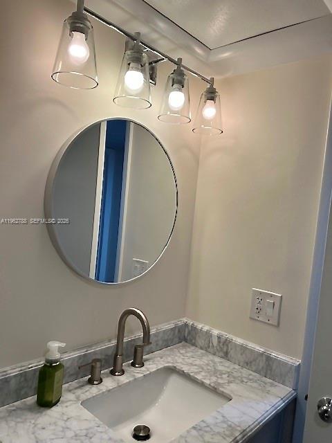 Building Photo - 2811 N Oakland Forest Dr