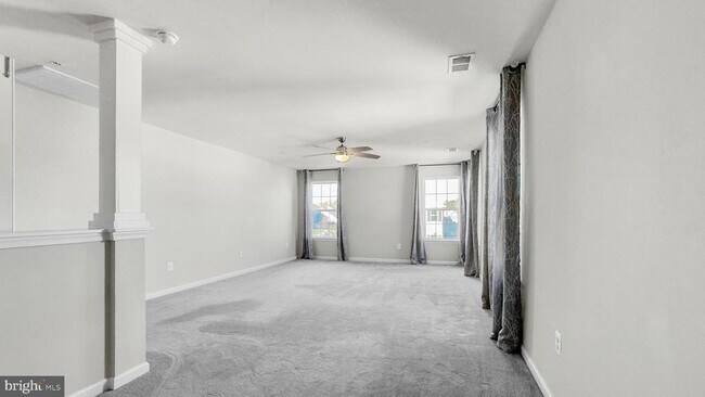Building Photo - 10185 Warfield St
