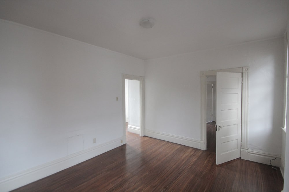 Building Photo - 405 Peebles St