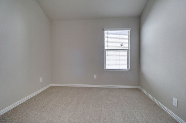 Building Photo - 3410 Pat Mayse Dr