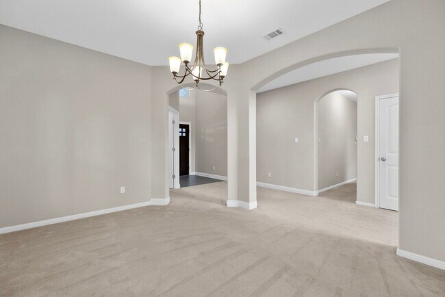 Building Photo - 2406 Sweetwater Ln