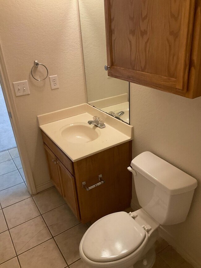 Building Photo - 800-804 Quarter Horse Trail