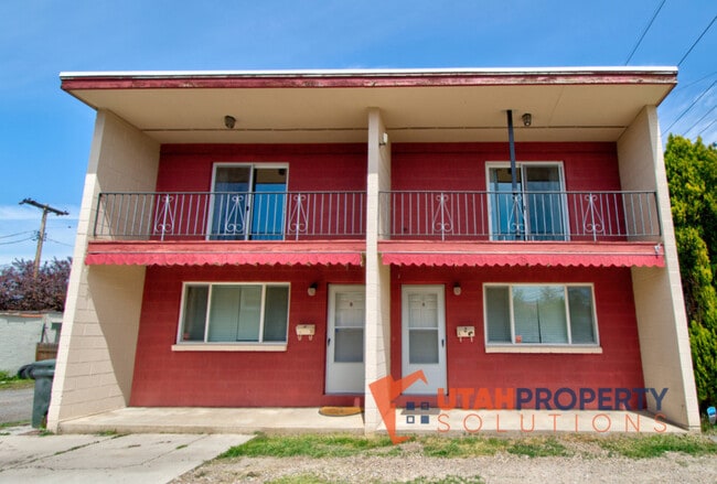 Building Photo - 1914 S 900 E