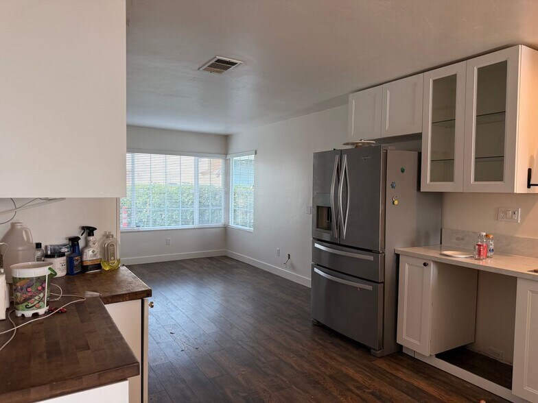 Building Photo - 6985 Ramfos Ln