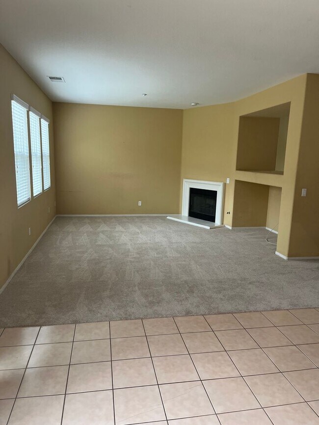 Building Photo - Beautiful Corner lot home in gated community.