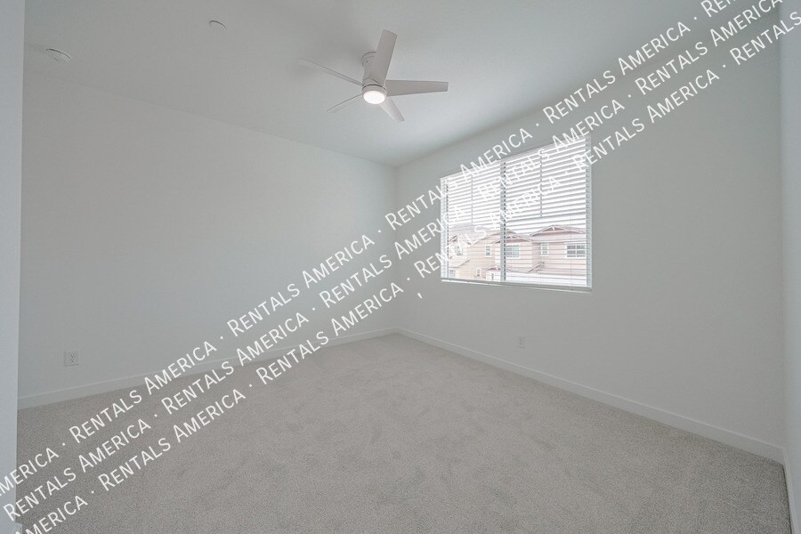 Building Photo - 11985 Calle de Pompas W