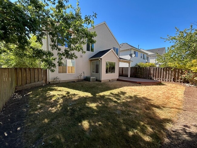 Building Photo - Gorgeous 4 Bed, 2.5 Bath House!