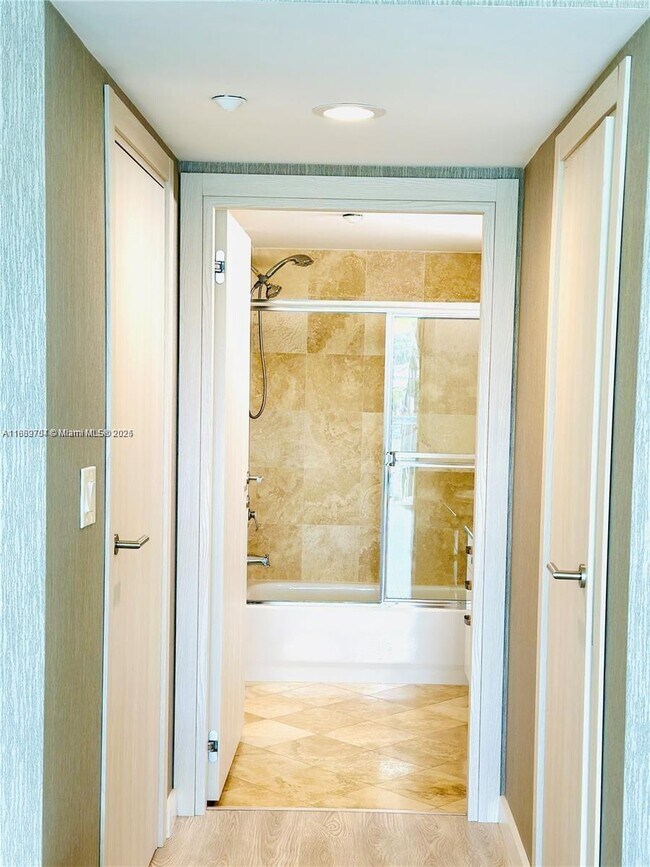 Building Photo - 201 Golden Isles Dr