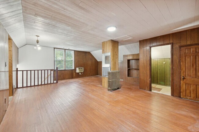 Building Photo - 4 Bedroom 2 Bath $1,500