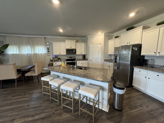Building Photo - 124 Blackburn Trace