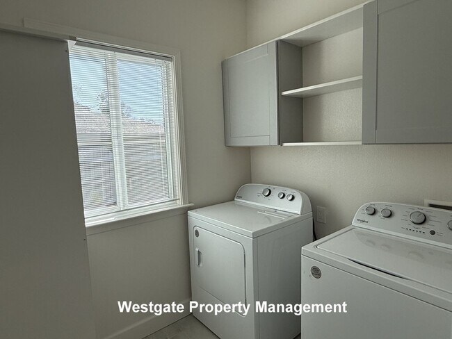 Building Photo - 2249 Bodega Ave