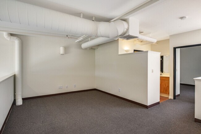 Building Photo - Trendy Live Work Loft Kensington Park Plaza