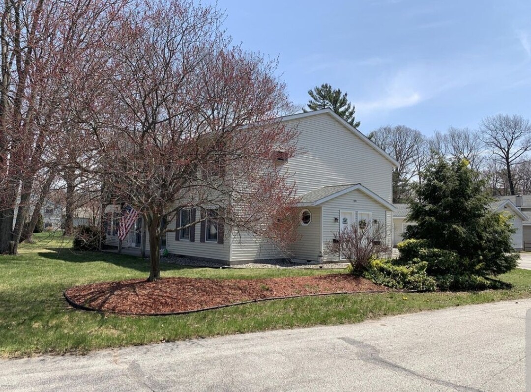 Building Photo - 1273 Kloap Rd