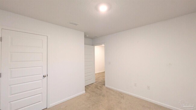 Building Photo - 10557 Queens Gate Cir