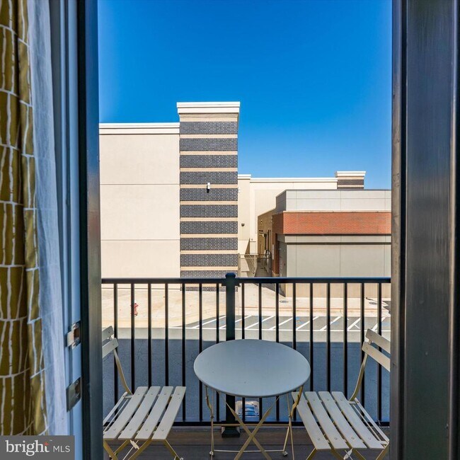 Building Photo - 44674 Provincetown Dr