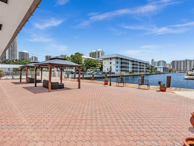 Building Photo - 3600 NE 170th St