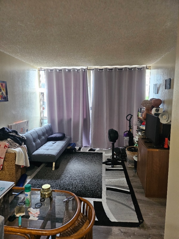 Building Photo - 1600 Wilikina Dr