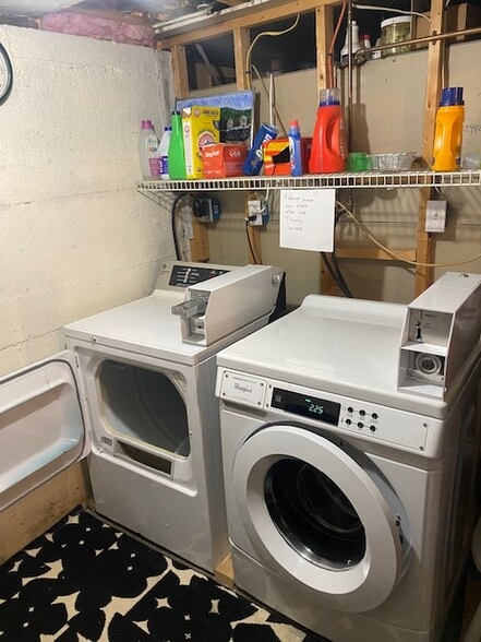 Building Photo - 60 Boyd St