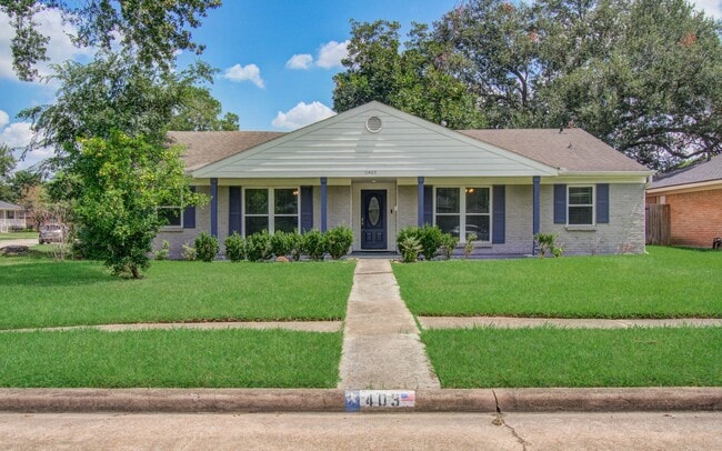 Primary Photo - 11403 Braewick Dr