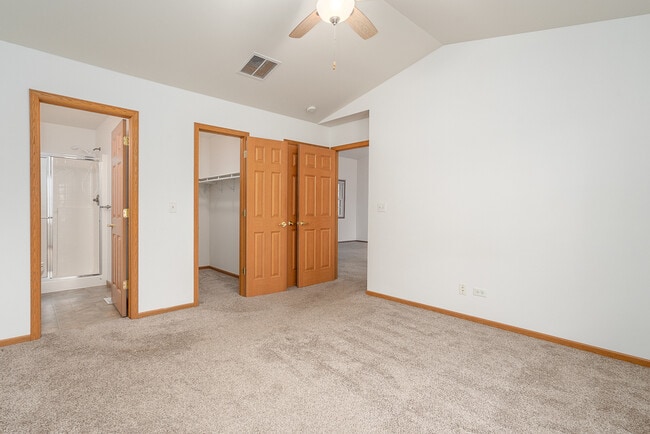 Building Photo - 250-260 S McGinty St