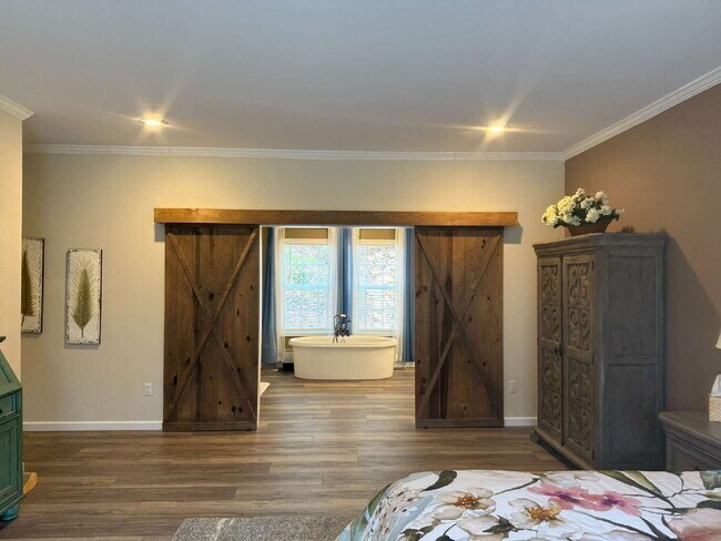 Building Photo - Immaculate Newer 3BR/2BA Brevard Home with Open Layout – Pet-Friendly