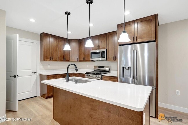 Building Photo - 533 Ashbrook Dr