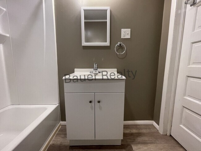 Building Photo - sbeg402