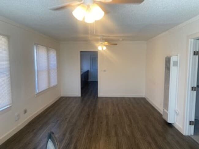 Building Photo - 1814 Louisiana St