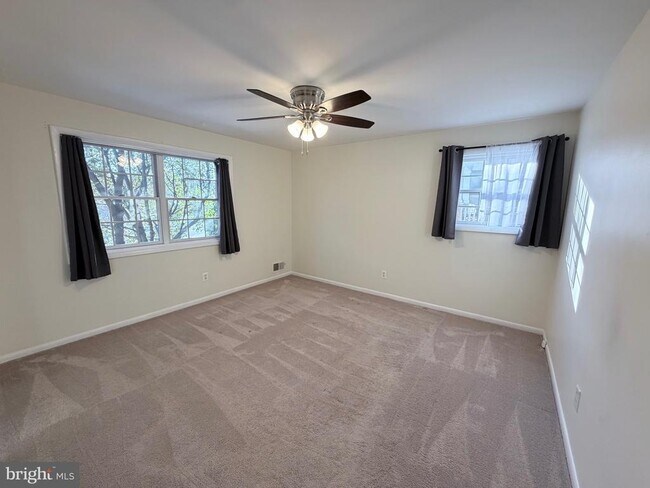 Building Photo - 4207 15th St N