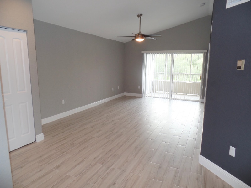 Building Photo - 2803 N Oakland Forest Dr
