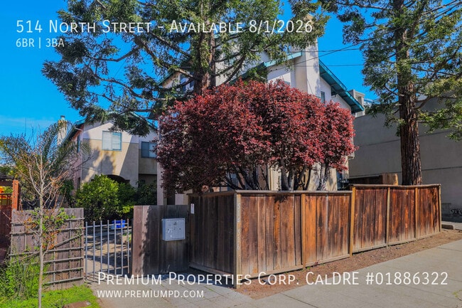 Building Photo - 514 North St