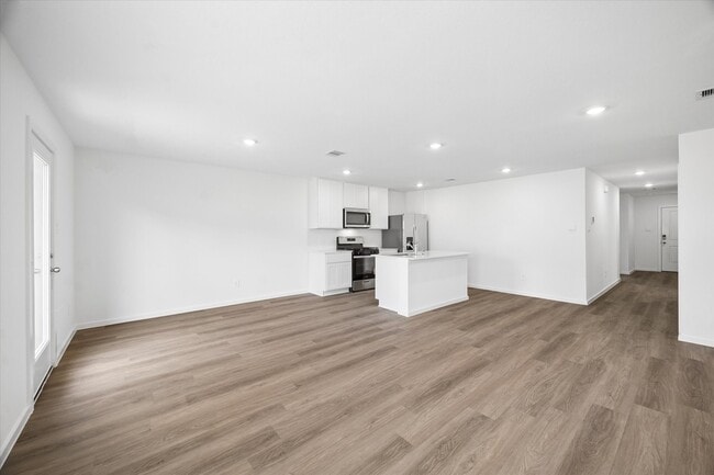 Building Photo - 12010 Noble Heart Dr