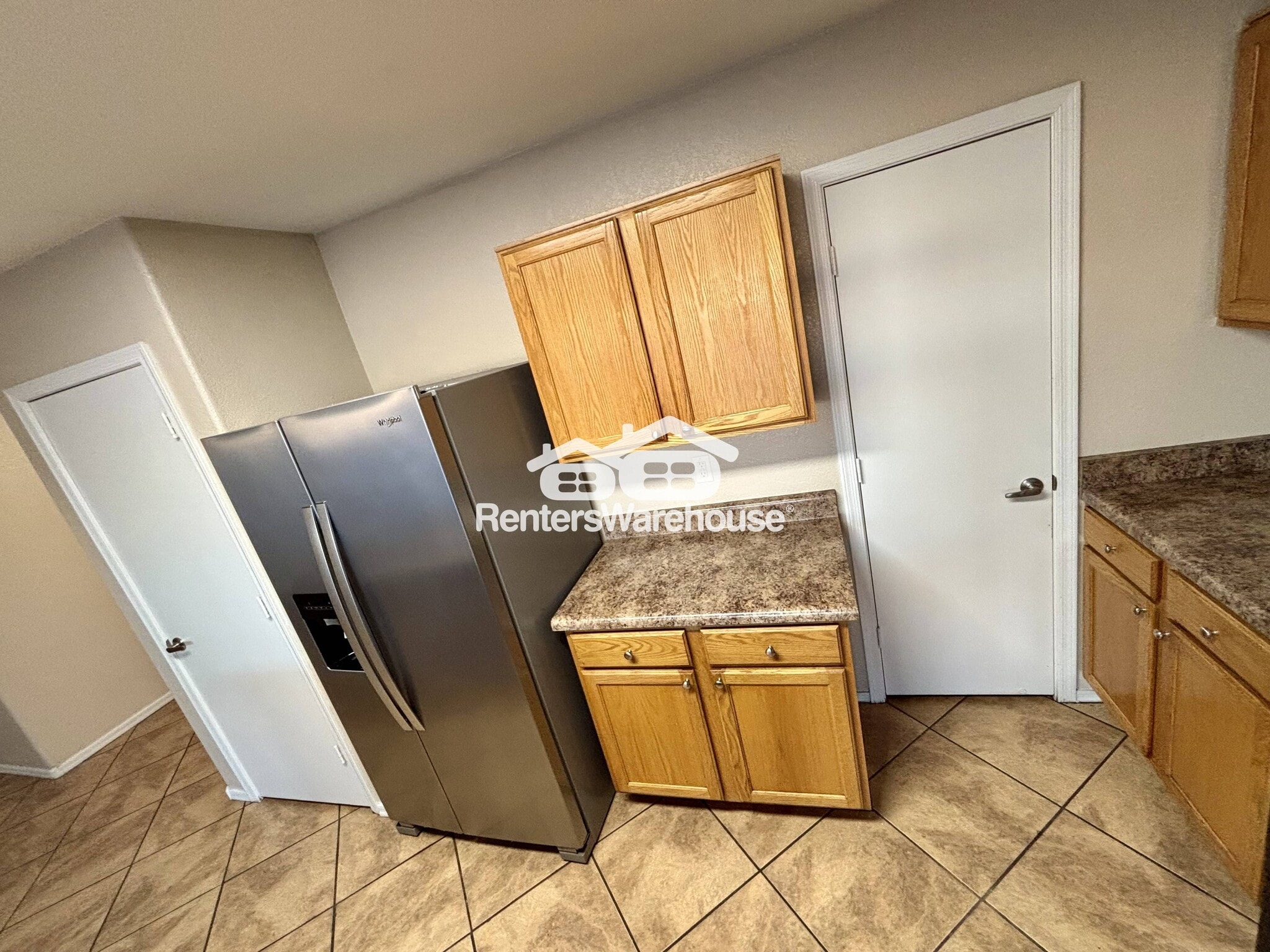 Building Photo - 2607 S 71st Dr