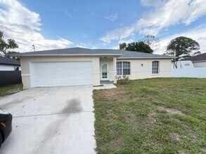 Building Photo - Now Available — Charming Single-Family Home
