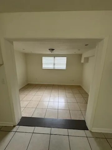 Building Photo - 6750 Snow White Dr