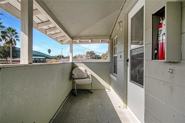 Building Photo - 1002 Avenue E