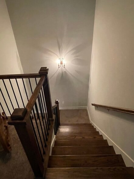 Building Photo - 8574 Daju Ct