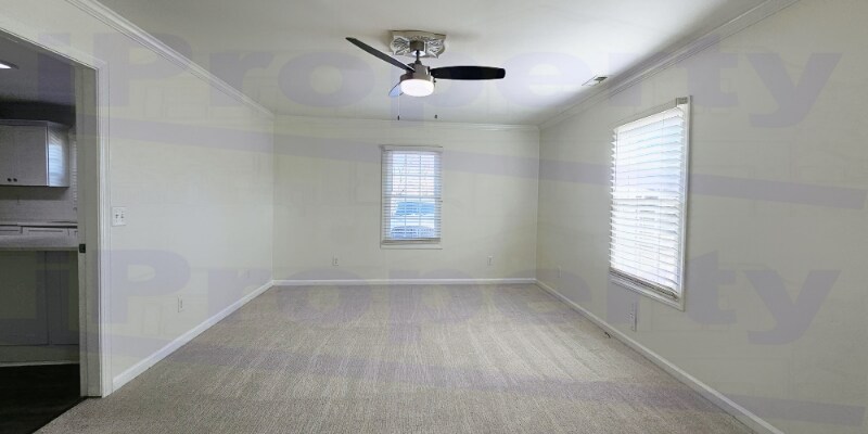 Building Photo - 106 Smith St