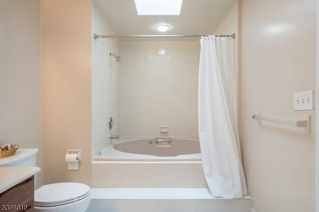 Building Photo - 1 Avery Ct